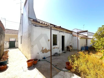 Moradia T5 para Venda em Pego