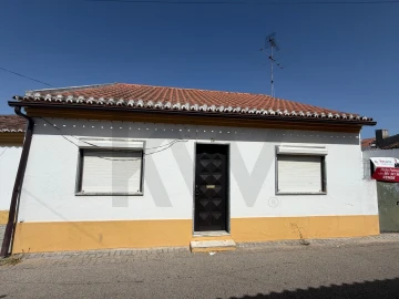 Moradia T5 para Venda em Pego