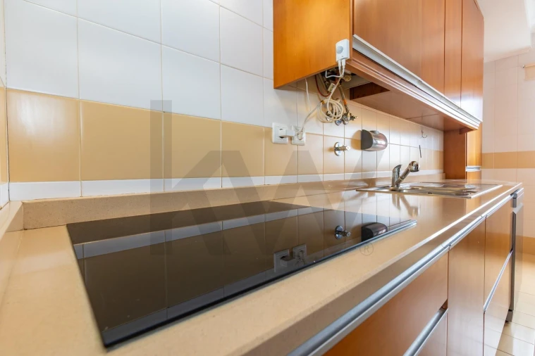 Apartamento T2 para Venda em Rosto do Cão (São Roque) Foto 17