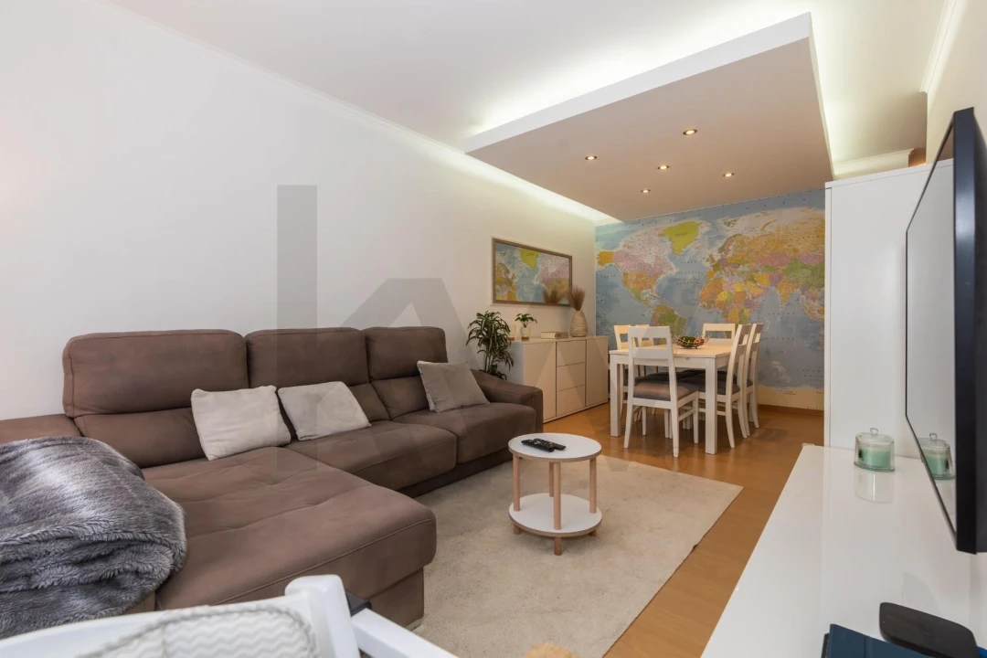 Apartamento T2 para Venda em Rosto do Cão (São Roque) Foto 2