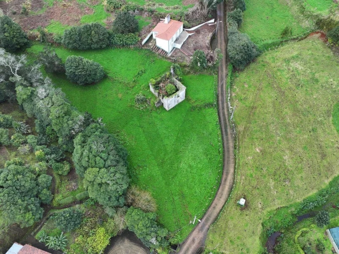 Moradia T2 para Venda em Santo Espirito Foto 4