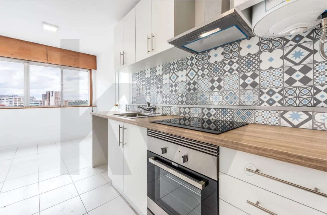 Apartamento T3 para Arrendamento em Lumiar Foto 10