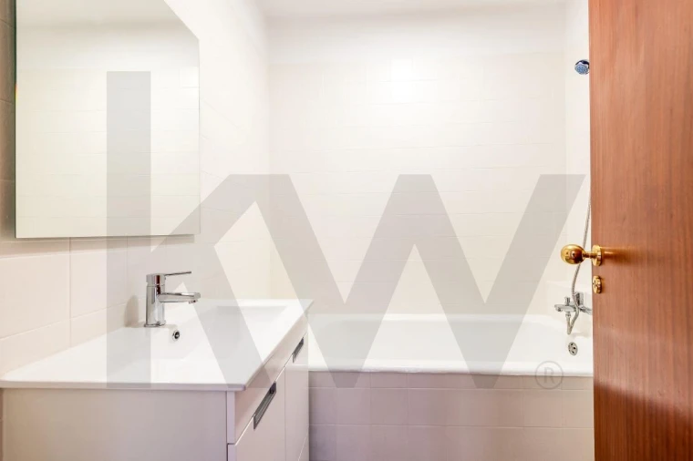 Apartamento T3 para Arrendamento em Lumiar Foto 17