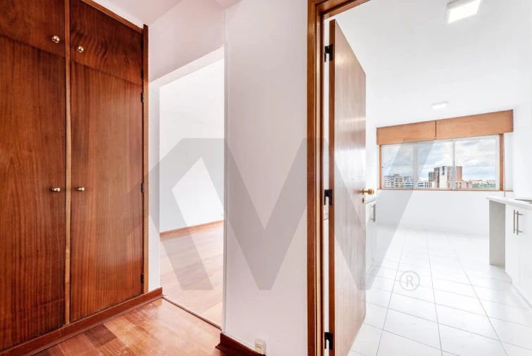 Apartamento T3 para Arrendamento em Lumiar Foto 6