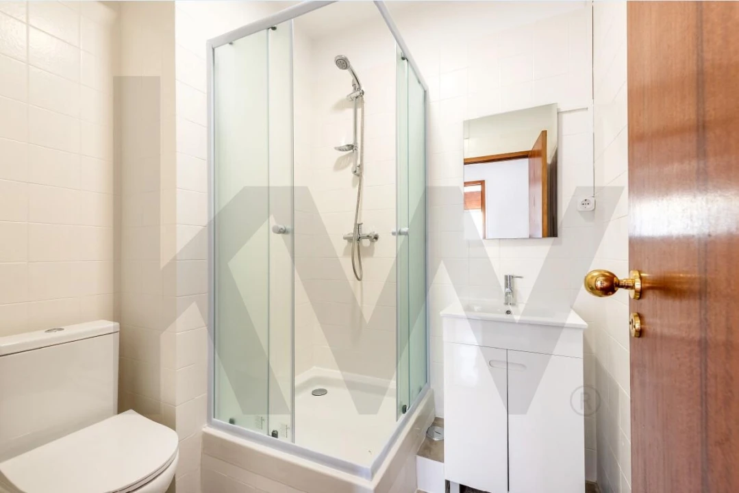 Apartamento T3 para Arrendamento em Lumiar Foto 18