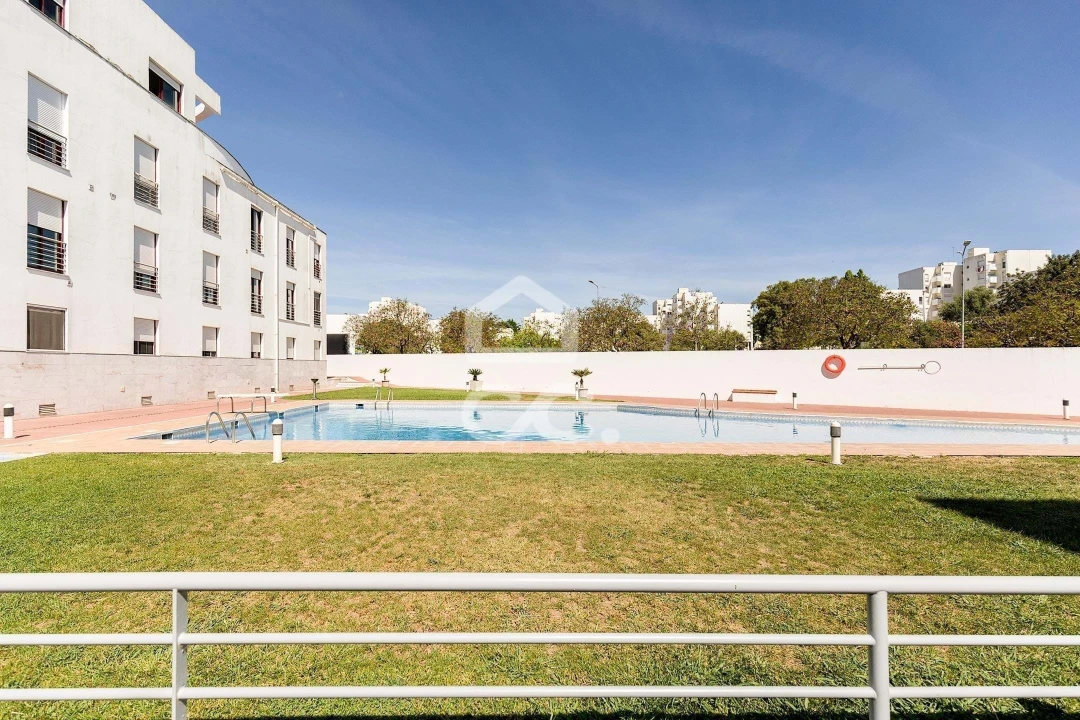 Apartamento T5 para Venda em Malagueira e Horta das Figueiras Foto 31