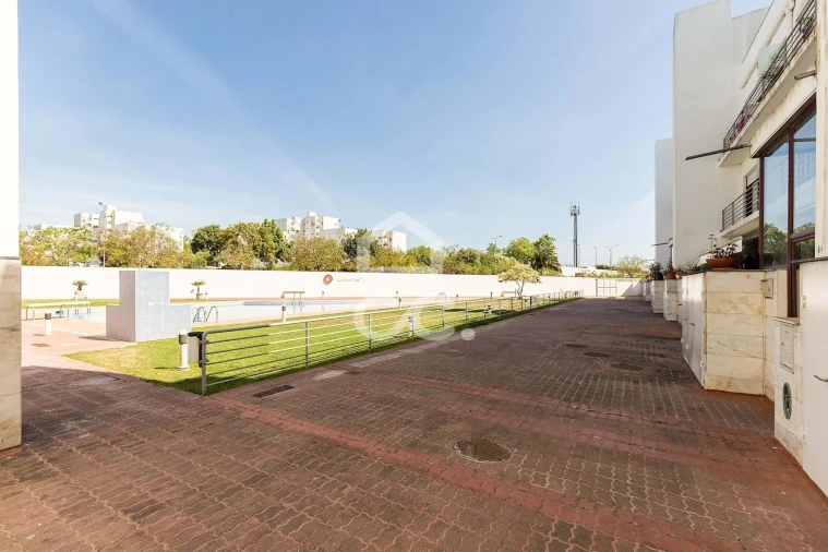 Apartamento T5 para Venda em Malagueira e Horta das Figueiras Foto 24