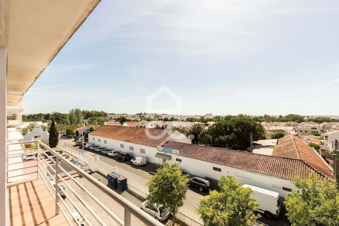 Apartamento T5 para Venda em Malagueira e Horta das Figueiras Foto 29