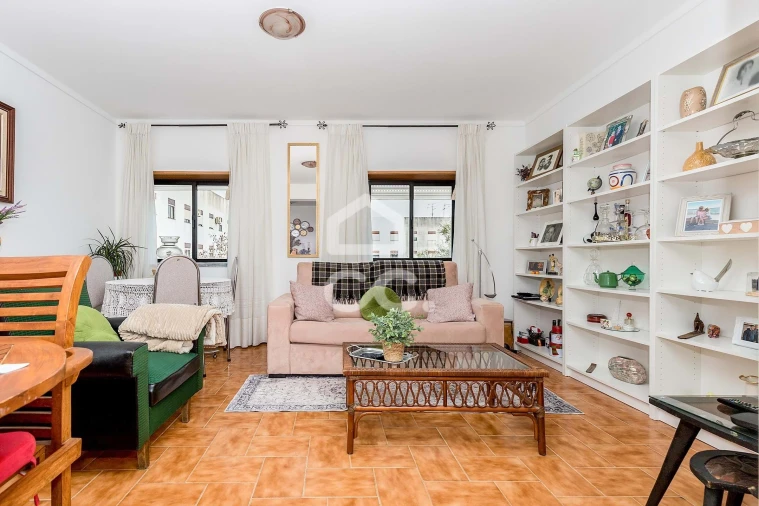 Apartamento T3 para Venda em Malagueira e Horta das Figueiras Foto 1