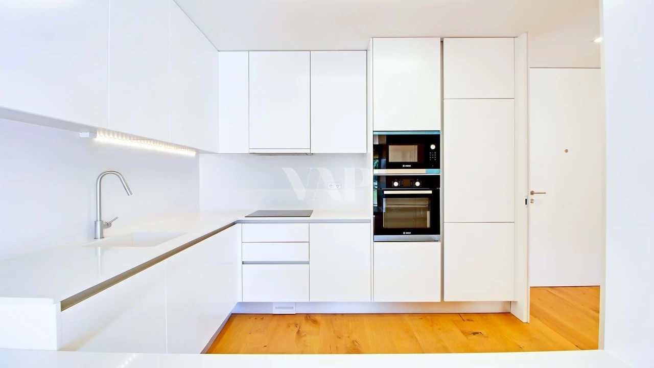 Apartamento T1 para Venda em Quarteira Foto 9