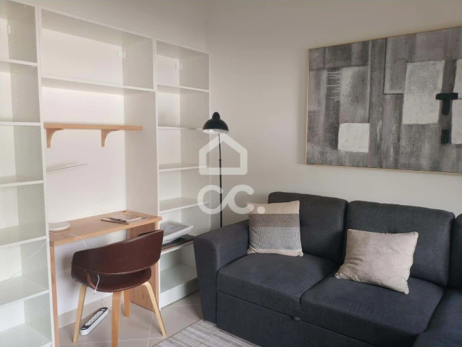 Apartamento T2 para Arrendamento em Santo Antonio dos Olivais Foto 6