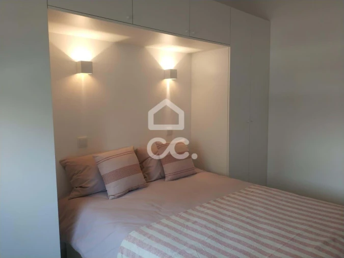 Apartamento T2 para Arrendamento em Santo Antonio dos Olivais Foto 11