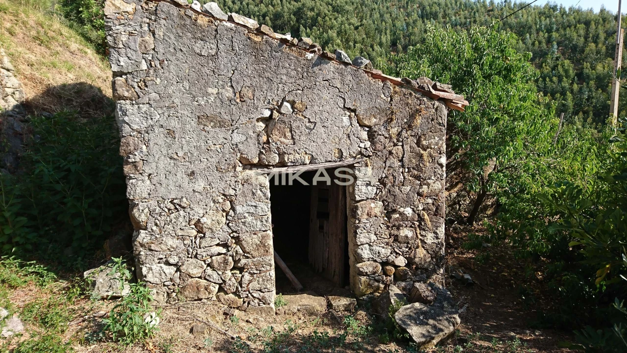 Moradia T2 para Venda em Monchique Foto 6