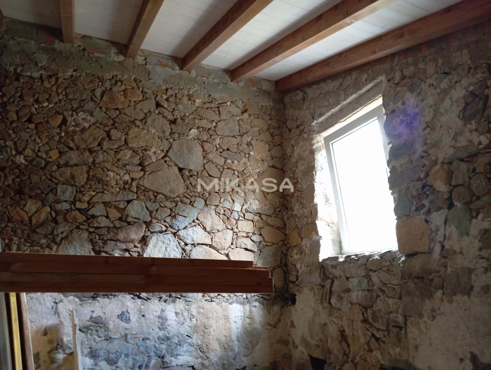 Moradia T2 para Venda em Monchique Foto 8