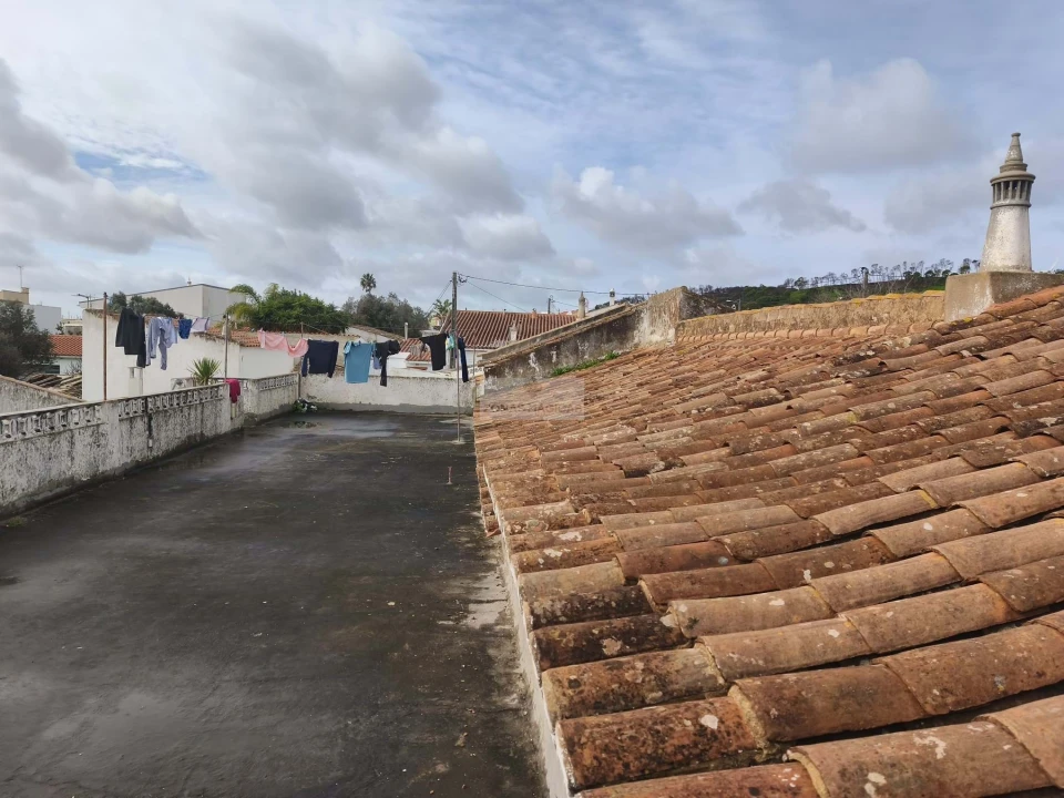 Moradia T4 para Venda em Lagos (São Sebastião e Santa Maria) Foto 4