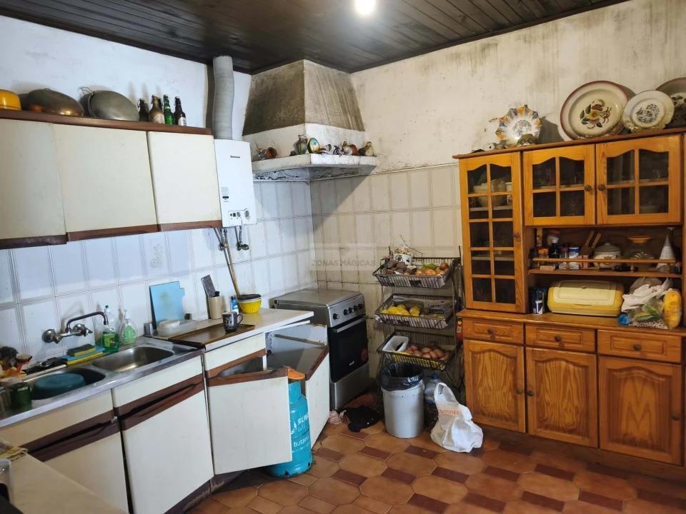 Moradia T4 para Venda em Lagos (São Sebastião e Santa Maria) Foto 7