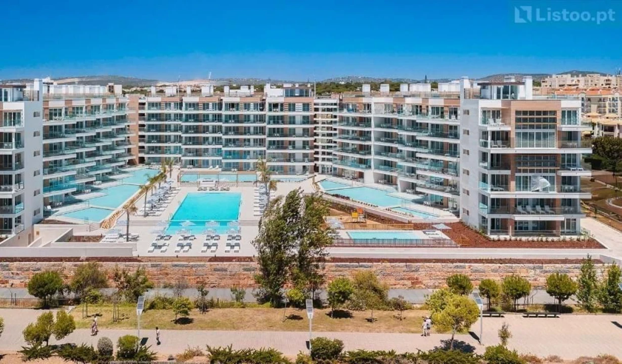 Apartamento T2 para Venda em Quarteira Foto 19