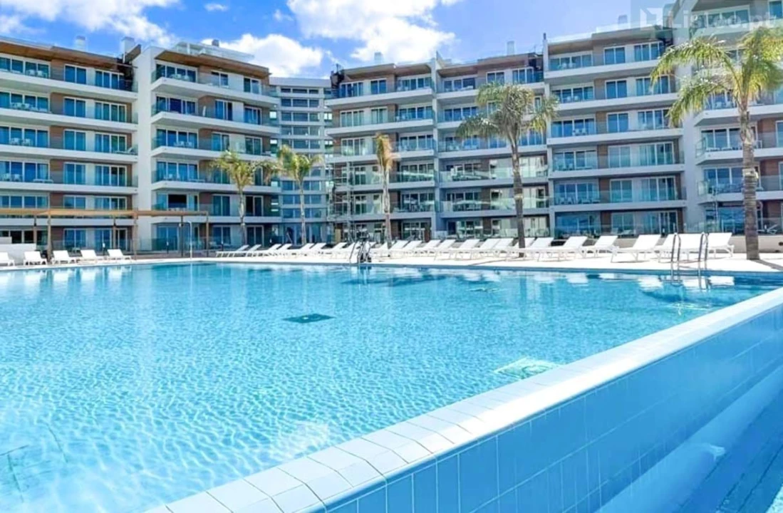 Apartamento T2 para Venda em Quarteira Foto 20