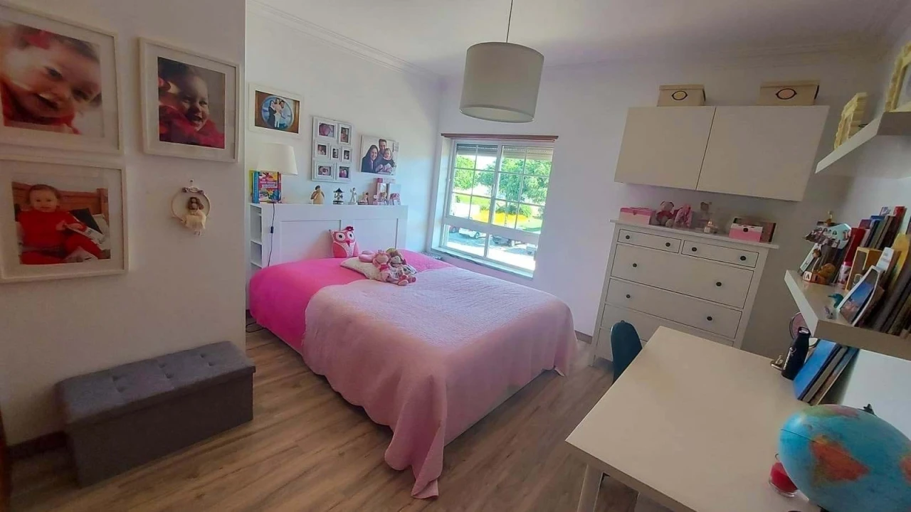 Moradia T4 para Venda em São Domingos de Rana Foto 15