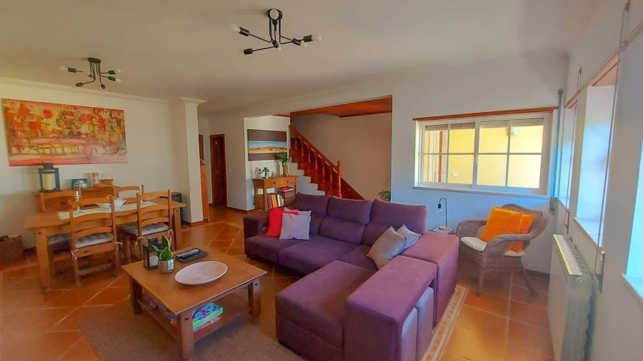 Moradia T4 para Venda em São Domingos de Rana Foto 5