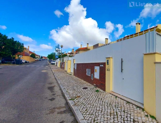 Moradia T4 para Venda em São Domingos de Rana Foto 29
