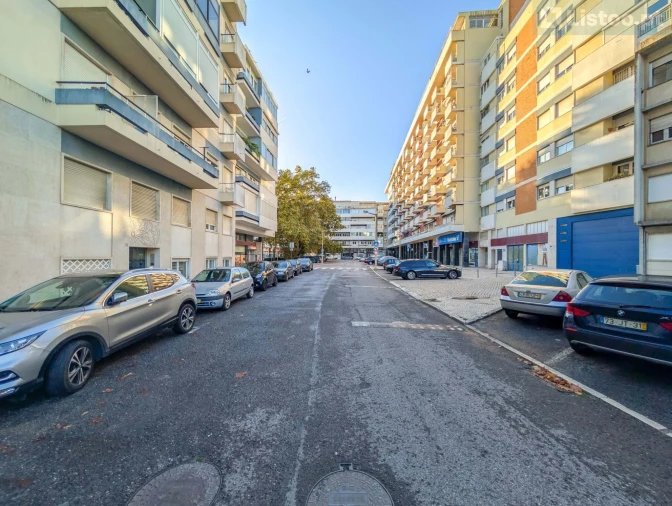 Apartamento T3 para Venda em Lumiar Foto 31