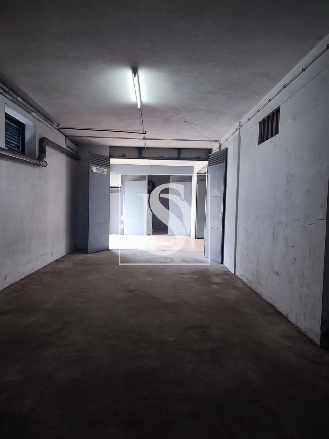 Armazém para Venda em Selho (São Cristovão) Foto 5