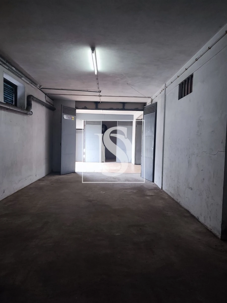 Armazém para Venda em Selho (São Cristovão) Foto 5