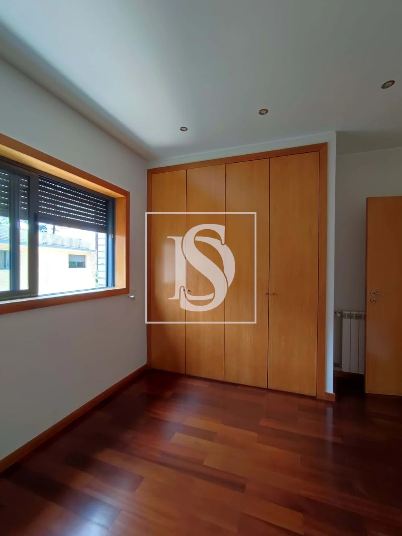 Apartamento T2 para Arrendamento em Creixomil Foto 7