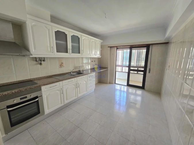 Apartamento T3 para Arrendamento em Alverca do Ribatejo e Sobralinho Foto 4