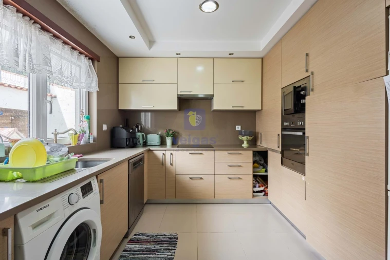 Moradia T3 para Venda em Olho Marinho Foto 19