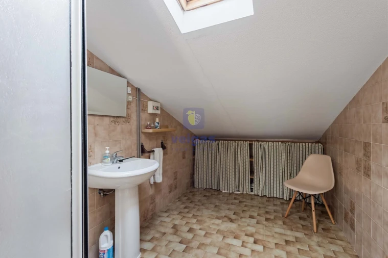 Moradia T3 para Venda em Olho Marinho Foto 23