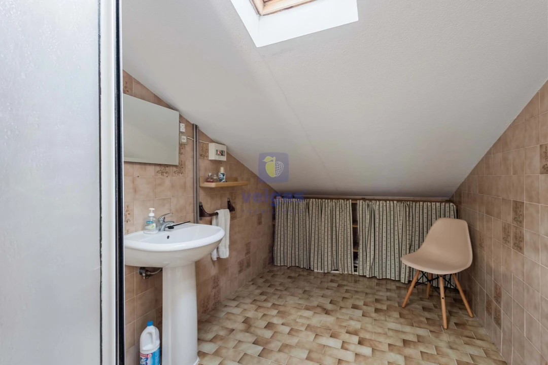 Moradia T3 para Venda em Olho Marinho Foto 23