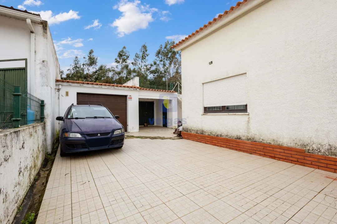 Moradia T3 para Venda em Olho Marinho Foto 25