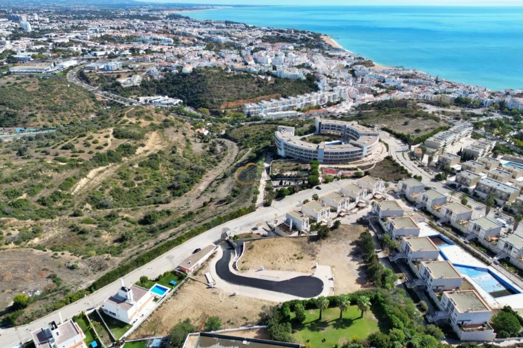 Terreno para Venda em Albufeira e Olhos de Água Foto 3