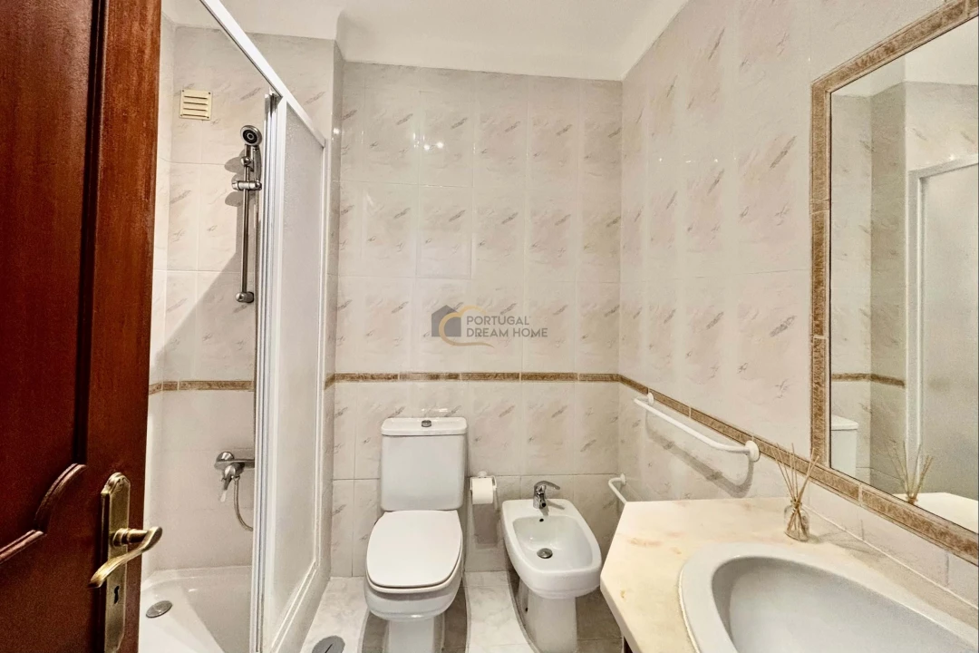 Apartamento T1 para Venda em Albufeira e Olhos de Água Foto 8