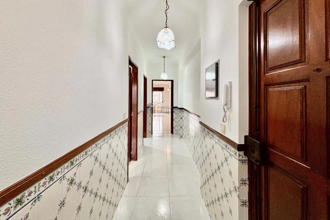 Apartamento T1 para Venda em Albufeira e Olhos de Água Foto 1