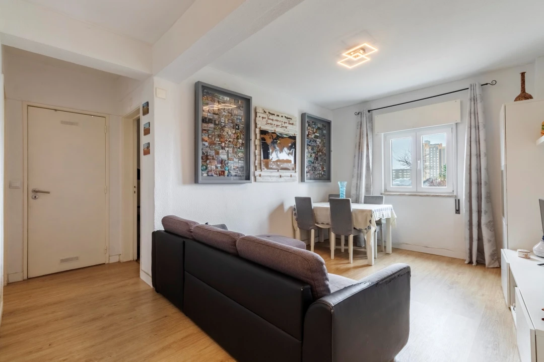 Apartamento T2 para Venda em Marvila Foto 2