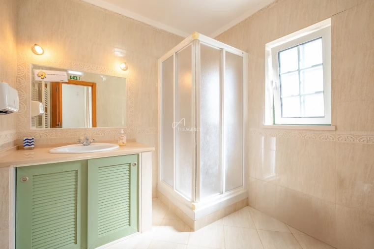 Quinta T4 para Venda em Colares Foto 17