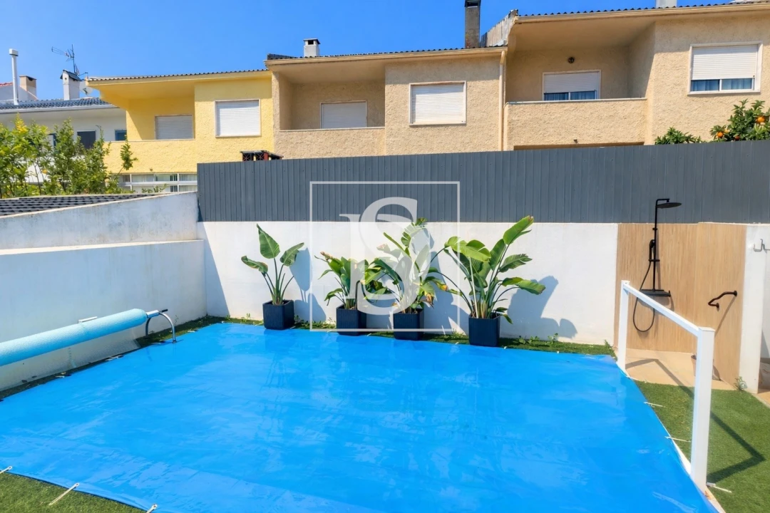 Moradia T3 para Venda em Amora Foto 2