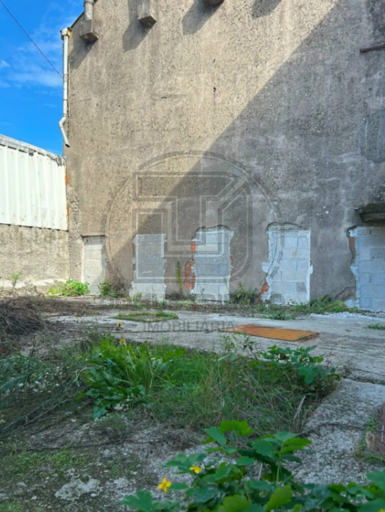 Prédio para Venda em Milheiros Foto 3