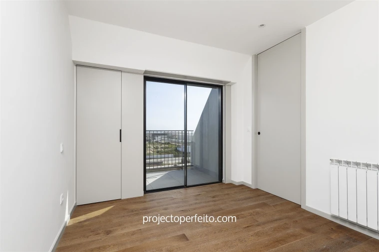 Apartamento T3 para Arrendamento em Espinho Foto 6