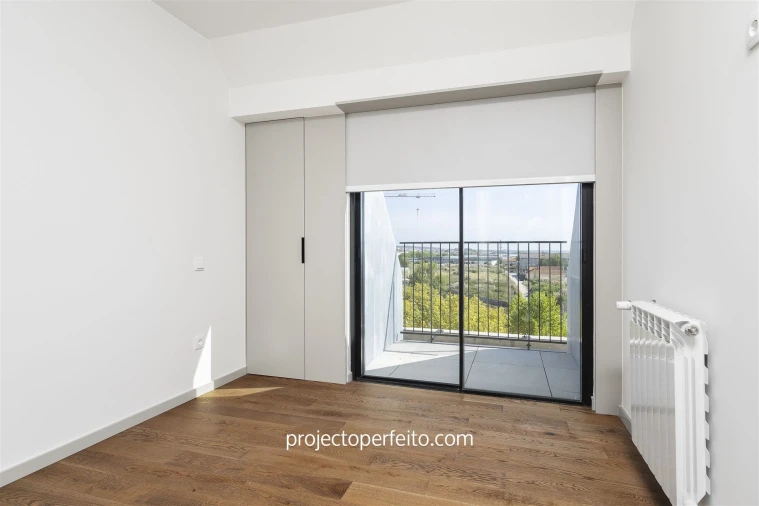 Apartamento T3 para Arrendamento em Espinho Foto 3