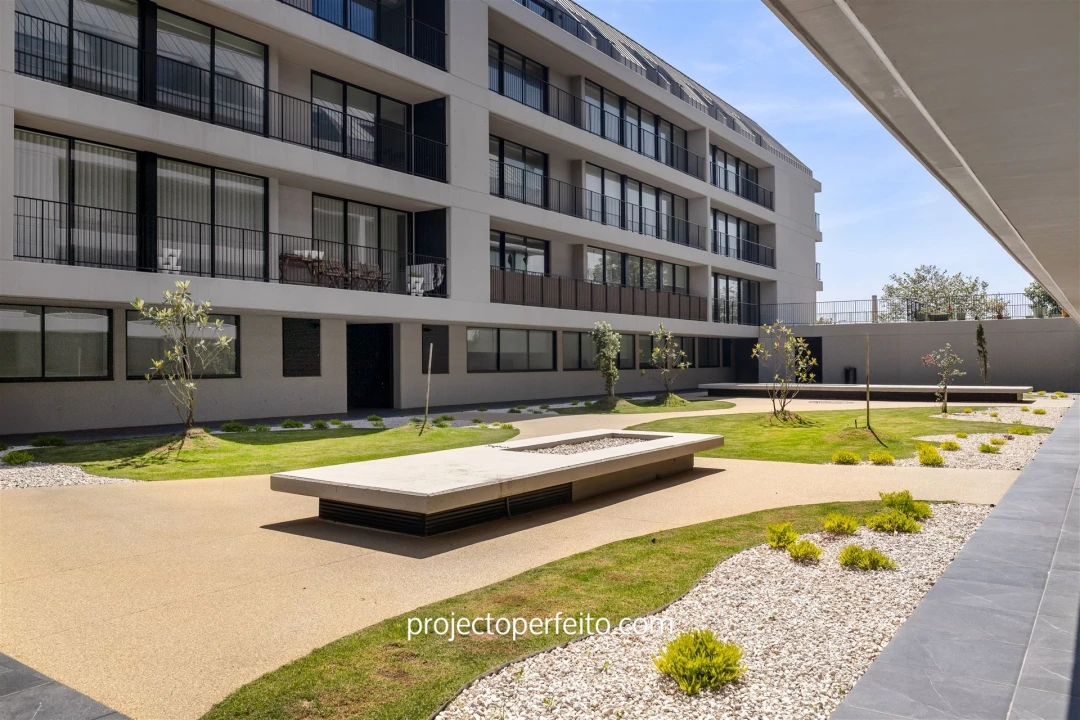 Apartamento T1 para Arrendamento em Espinho Foto 3