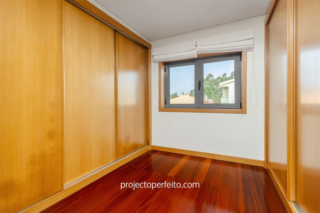 Moradia T4 para Venda em Anta e Guetim Foto 17