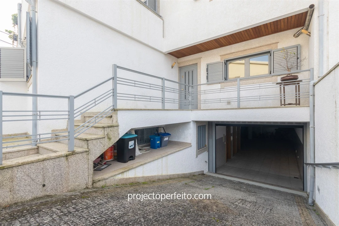 Moradia T4 para Venda em Anta e Guetim Foto 29