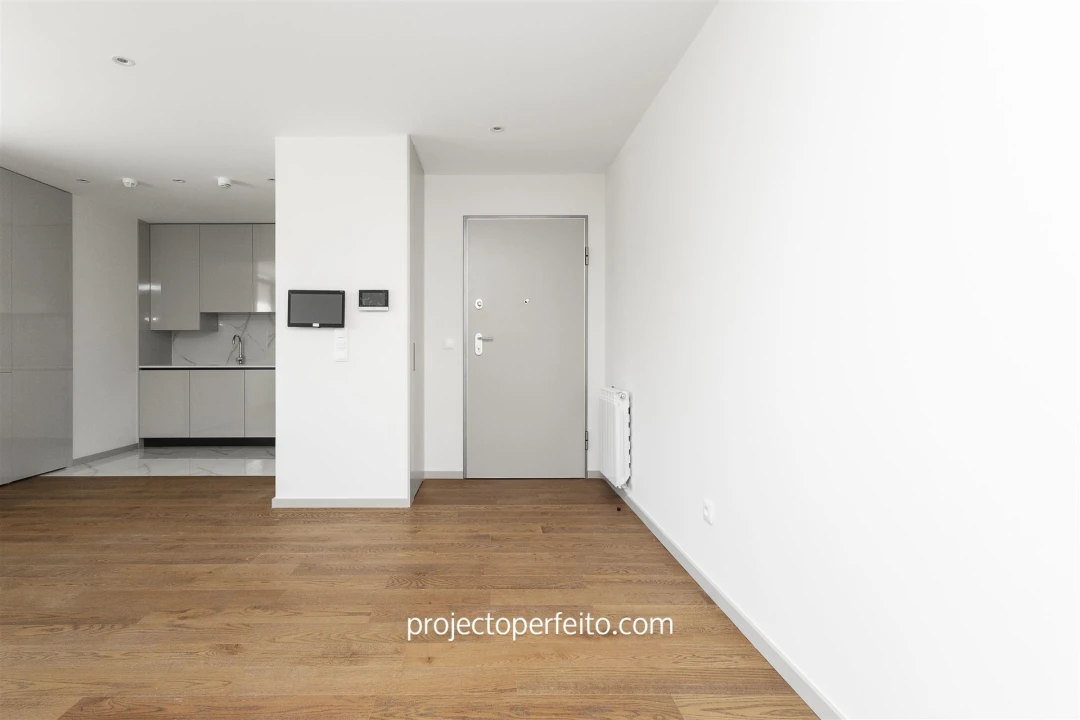 Apartamento T1 para Arrendamento em Espinho Foto 9