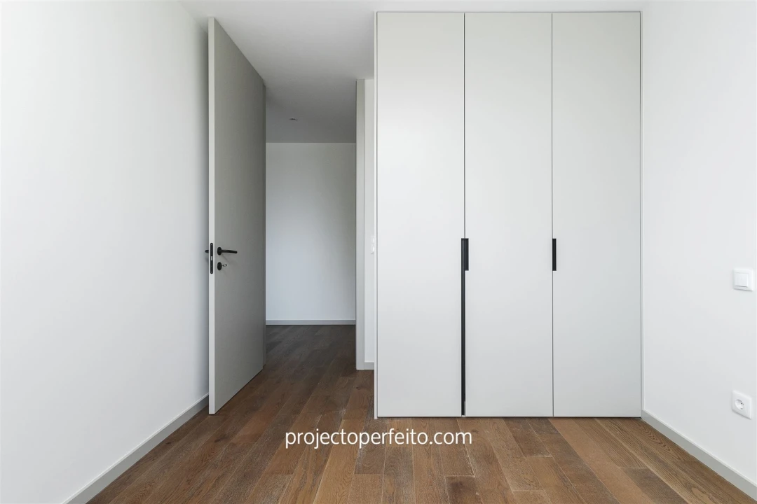 Apartamento T1 para Arrendamento em Espinho Foto 12