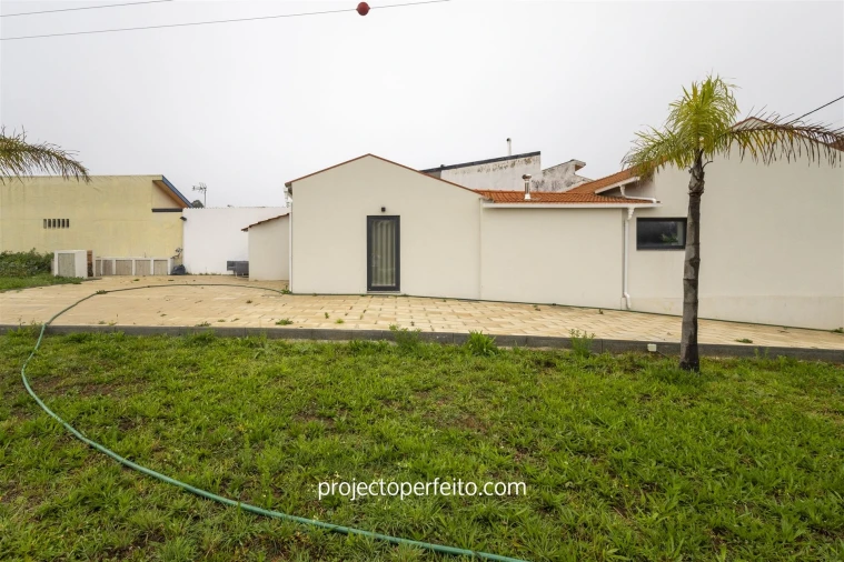 Moradia T4 para Venda em Anta e Guetim Foto 24