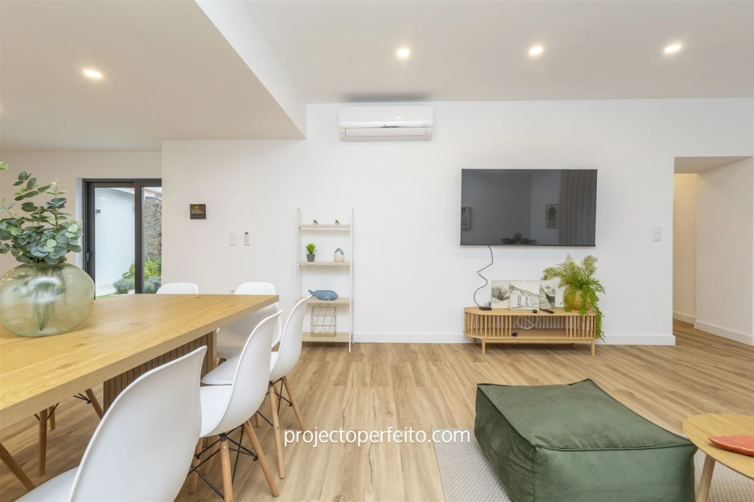 Moradia T4 para Venda em Anta e Guetim Foto 5